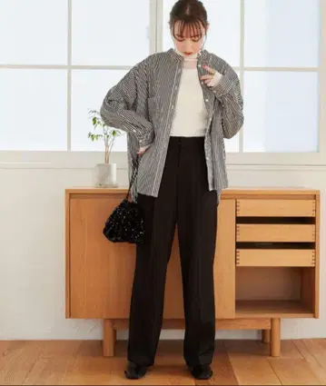 [ 미사용 새상품 ] ANGIE 시어 오버 사이즈 밴드 카라 셔츠