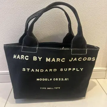 MARC BY MARC JACOBS 소형 토트백 블랙