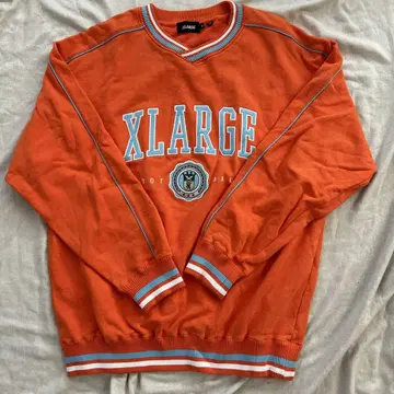 앤티크 XLARGE 빅 로고 V넥 오렌지 맨투맨