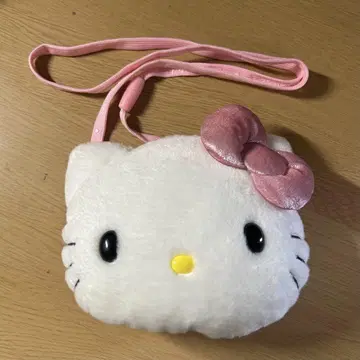 산리오 퓨로랜드 봉제 인형 퍼스 헬로키티