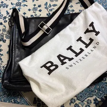 BALLY 블랙 가죽 숄더백