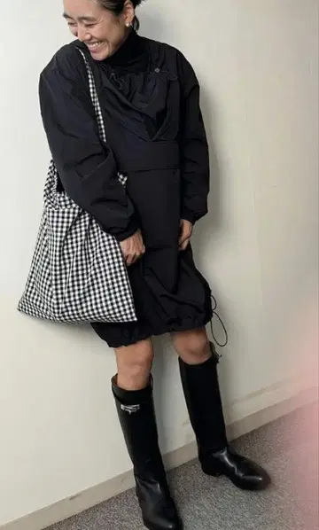 COUDRE 깅엄 체크 블랙 숄더백 카네코 아야