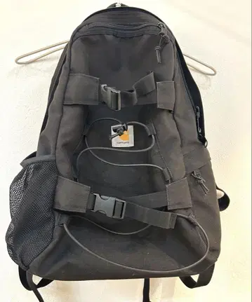 Carhartt 블랙 백팩