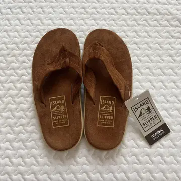 ISLAND SLIPPER 6