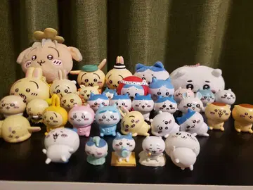 치이카와 키링 피규어 토끼 하치와레 밤만쥬