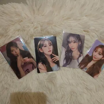 LE SSERAFIM 미야와키 사쿠라 트레이딩 카드 묶음 판매 4장