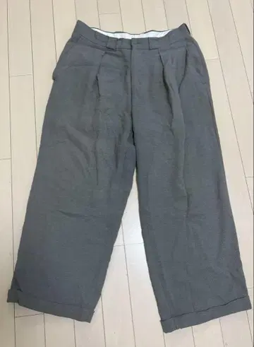 Giorgio Armani 90s 블랙 택 슬랙스
