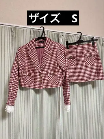 숏 기장 자켓 x 미니 스커트 체크 무늬 트위드 셋업