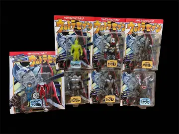 쿠와타 지로 울트라 컬렉션 피규어 묶음 판매 토이저러스 한정판 있음