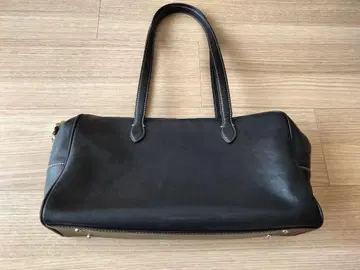 TOUT Y EST 로케 백 소프트