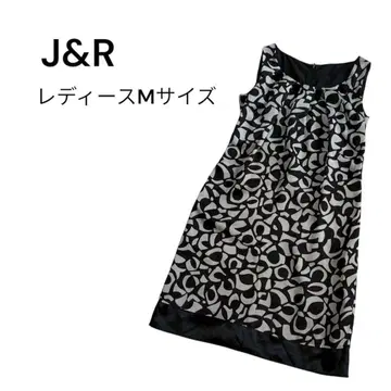 J&R 일본제 슬리브리스 원피스 모노톤 원피스 비쥬 부착