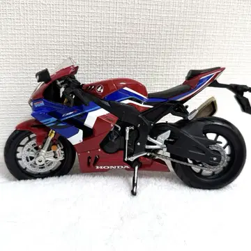 혼다 CBR1000RR-R 1/12 스케일 모델