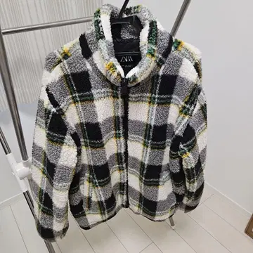 ZARA 체크 무늬 플리스 자켓 M