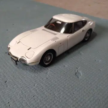 정크!!Toyota 2000GT 화이트 1/18