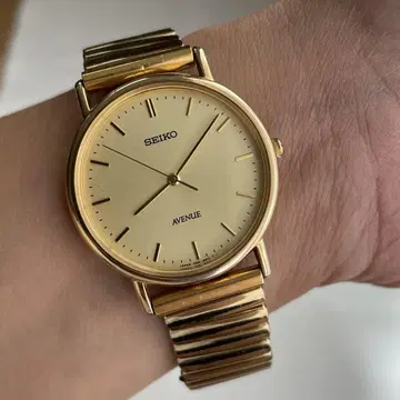 SEIKO AVENUE 손목시계