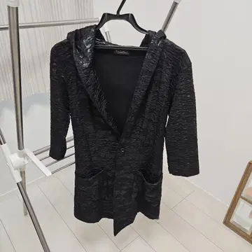 TORNADO MART 후드 부착 블랙 가디건