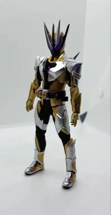 SHFiguarts 가면라이더 사우저