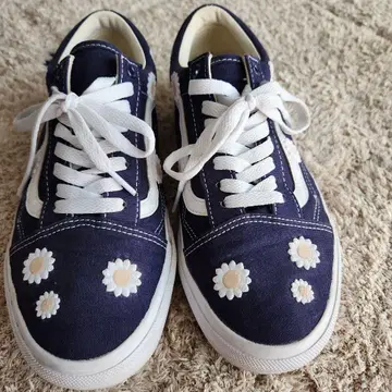 [ VANS ] 네이비 데이지 자수 스니커즈 [ 25cm ]