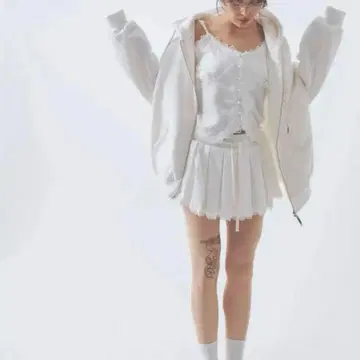페리큐르 pellicule sweat lace pleats skirt