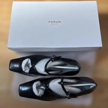 POMUM&ARTS 스퀘어토 멜리 제인 펌프스