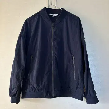AIGLE 에이글 발수 나일론 블루종 MA-1 타입 네이비