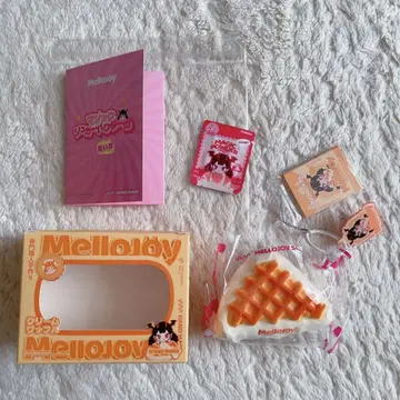 Mellojoy 스퀴즈 와플 삼각형