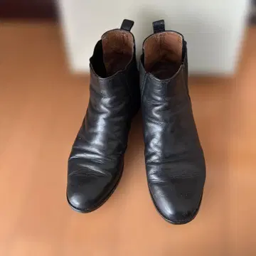 블랙 가죽 사이드 고어 부츠