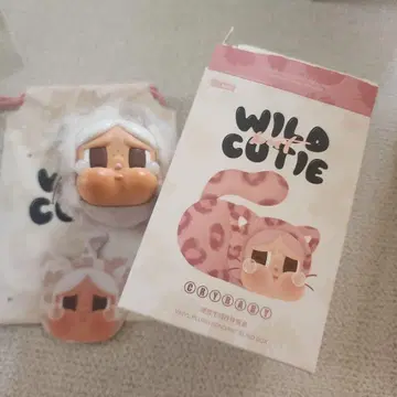 POPMART crybaby wild but cutie vanilla