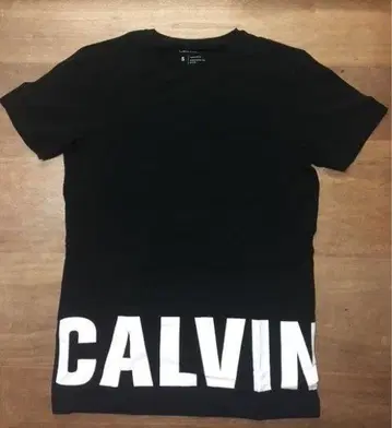 캘빈클라인 T셔츠 블랙 S