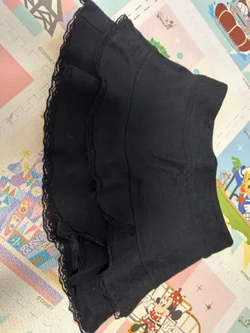 LIZLISA 블랙 플레어 스커트 밑단 레이스 포함