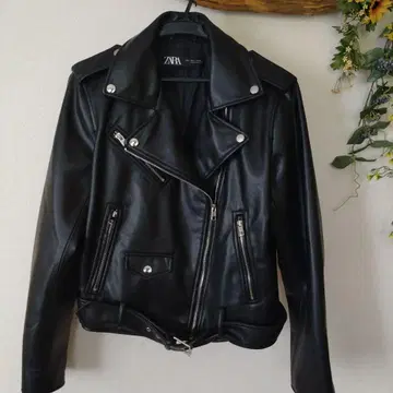 [ 새상품급 ] ZARA 자라 더블 라이더 자켓 L 여성용 블랙