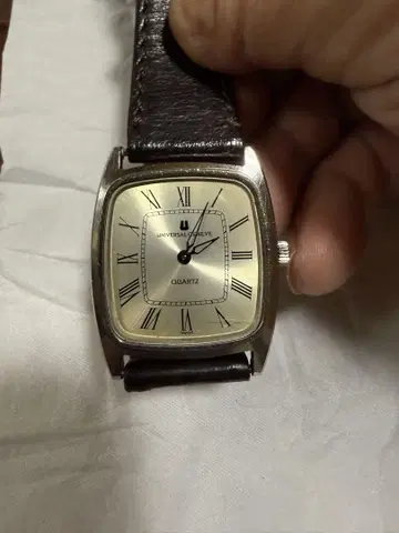 유니버셜 제네바 쿼츠 Swiss 중고