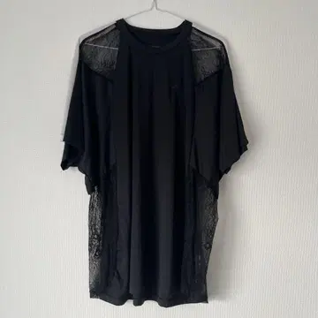 HARE 블랙 T셔츠 레이스 절개