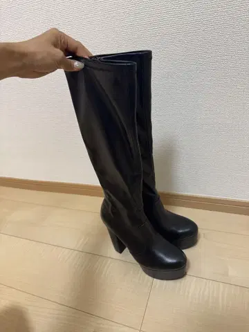 블랙 롱 부츠 하이힐