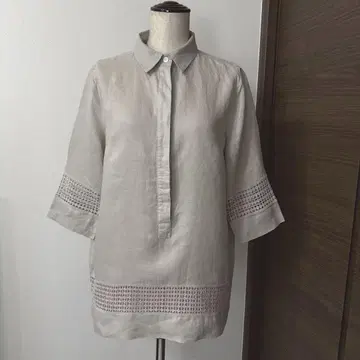 [새상품급] 두클라쎄 블라우스 린넨 베이지
