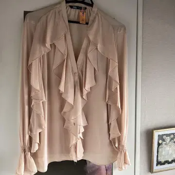 ZARA 핑크 베이지 프릴 긴팔 블라우스