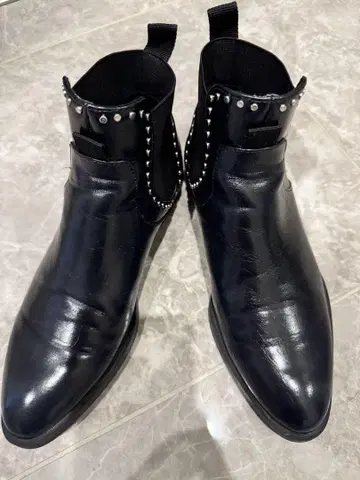 ZARA 스터드 다크 네이비 사이드 고어 숏부츠 사이즈 36 used