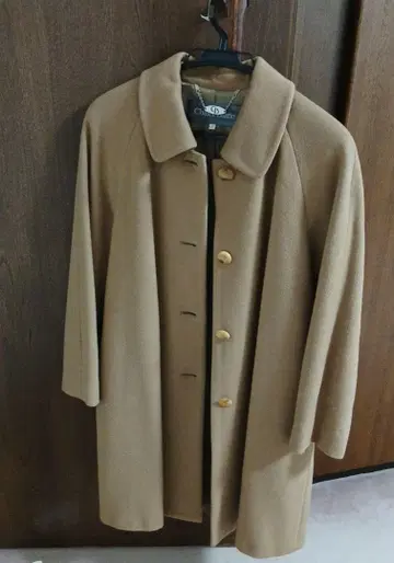 Chalet Blanc 베이지 캐시미어 100% 코트