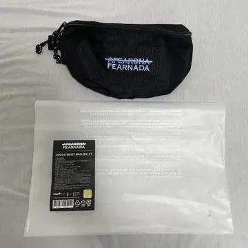 르세라핌 FEARNADA 크로스 바디백 미사용품