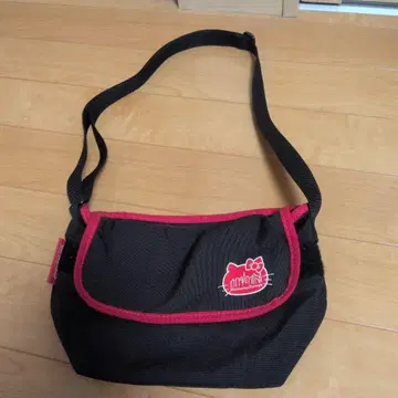 Hello Kitty 숄더백 블랙/빨간색