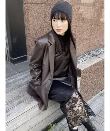 새상품 MURUA 무루아 인조 가죽 테일러드 자켓 블랙