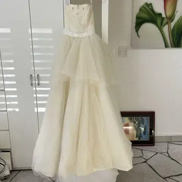 VIVID SPARKLE 아이보리 티어드 드레스 S 사이즈