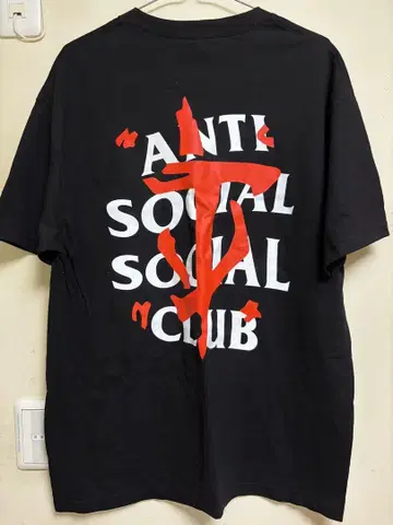 Anti Social Social Club DOOM 콜라보 Tee L