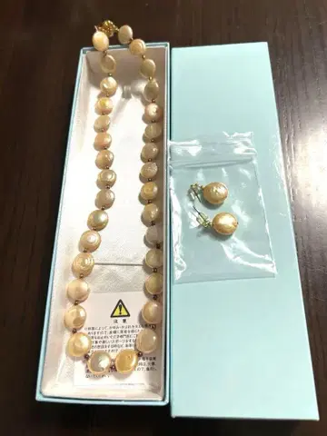 담수 펄 목걸이와 귀걸이 세트