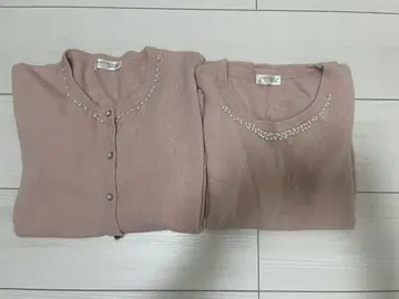 [새상품급] 비즈 장식 핑크 가디건 반팔 니트 2세트
