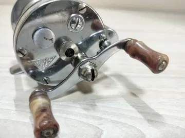 PFLUEGER akron 아크론 플루거 다이렉트 릴