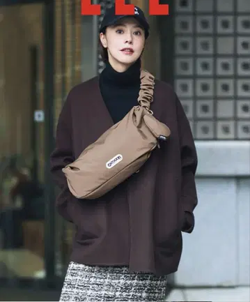 OUTDOOR PRODUCTS LEE 100인대 별주 바디백
