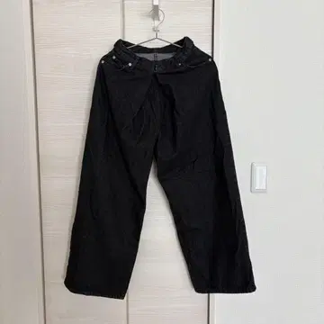 kastane 데님 턱 와이드 팬츠 블랙