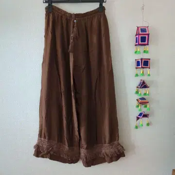 브라운 프릴 캐주얼 팬츠
