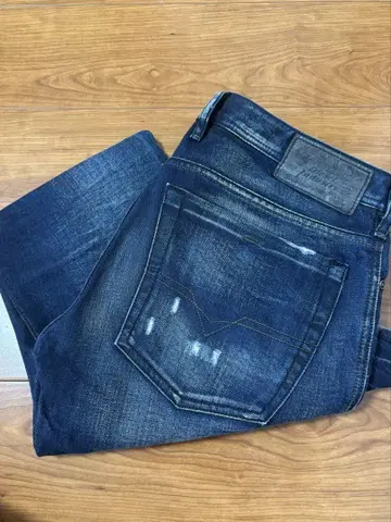 다크 블루 부츠컷 데님
